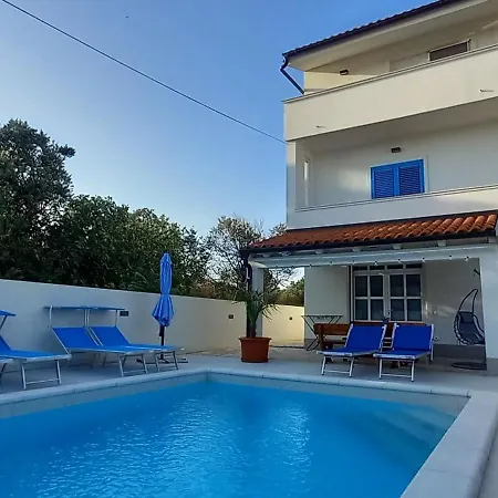 Holiday home Bianca - Private Pool Privlaka (Zadar)